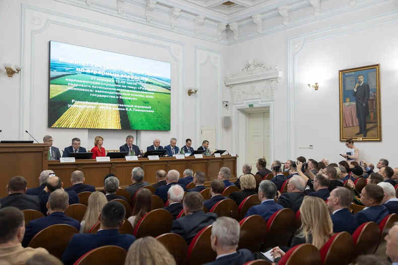 Парламентские слушания о кадровом потенциале АПК